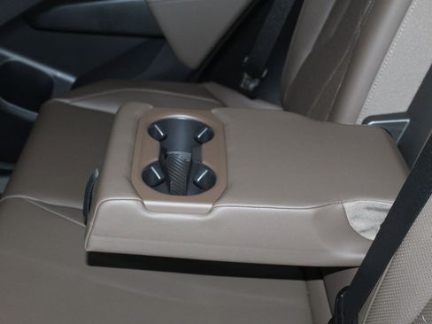 Used 2025 BMW X3 xDrive30i w/ Premium Package image 27