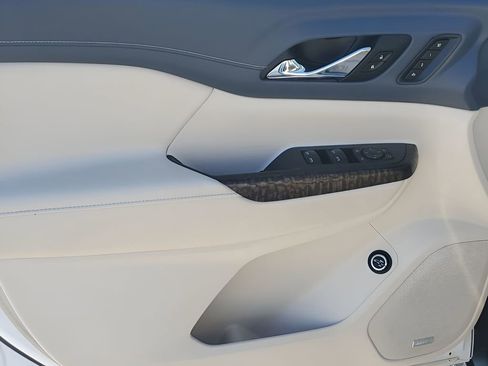 Used 2020 GMC Acadia Denali w/ Technology Package image 43