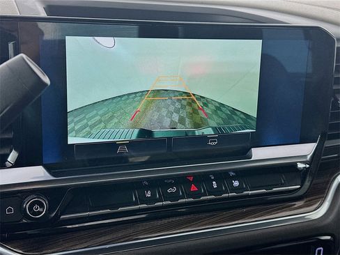 Used 2024 Chevrolet Silverado 2500 LT image 20