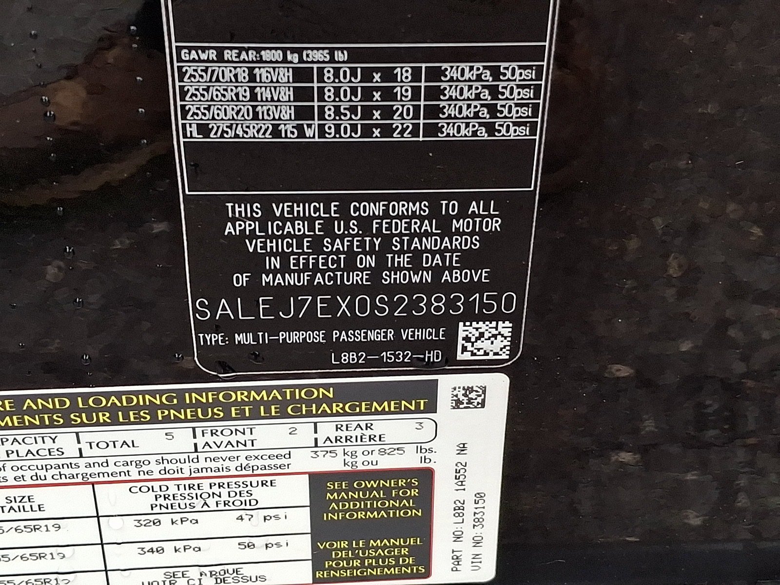 Used 2025 Land Rover Defender 110 S AWD/4WD image 28