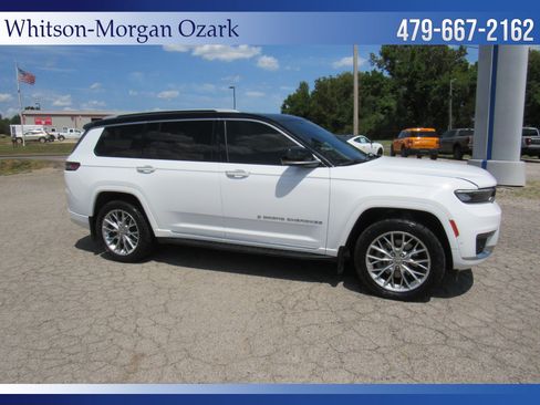 Used 2022 Jeep Grand Cherokee L Summit w/ MOPAR Finishing Package AWD/4WD image 19
