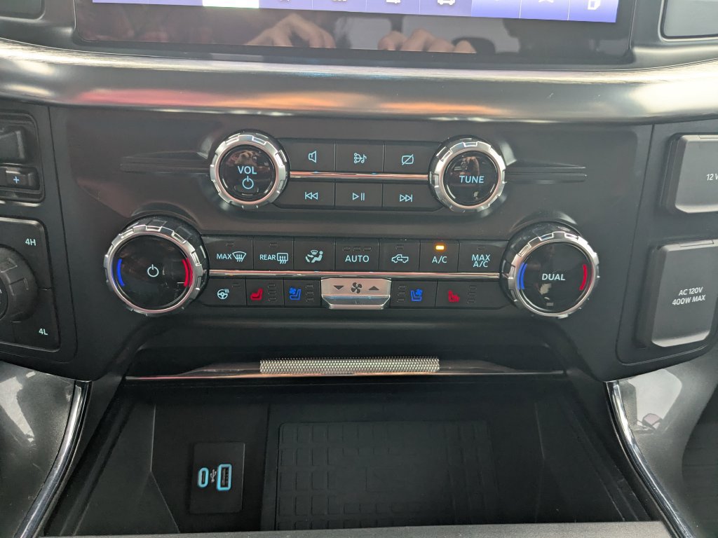 Used 2022 Ford F150 Lariat w/ Equipment Group 502A High AWD/4WD image 5