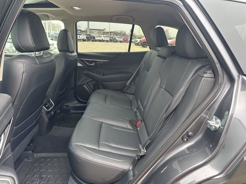 Used 2025 Subaru Outback Touring AWD/4WD image 21