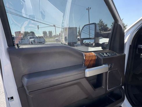 Used 2017 Ford F350 King Ranch w/ King Ranch Ultimate Package AWD/4WD image 14