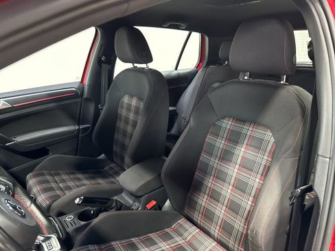 Used 2021 Volkswagen Golf 4-Door image 29