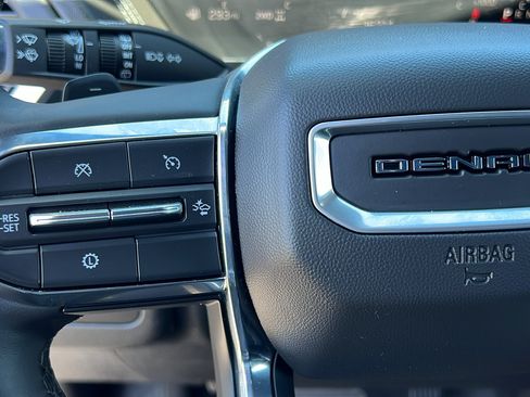 Certified 2025 GMC Yukon XL Denali AWD/4WD image 30