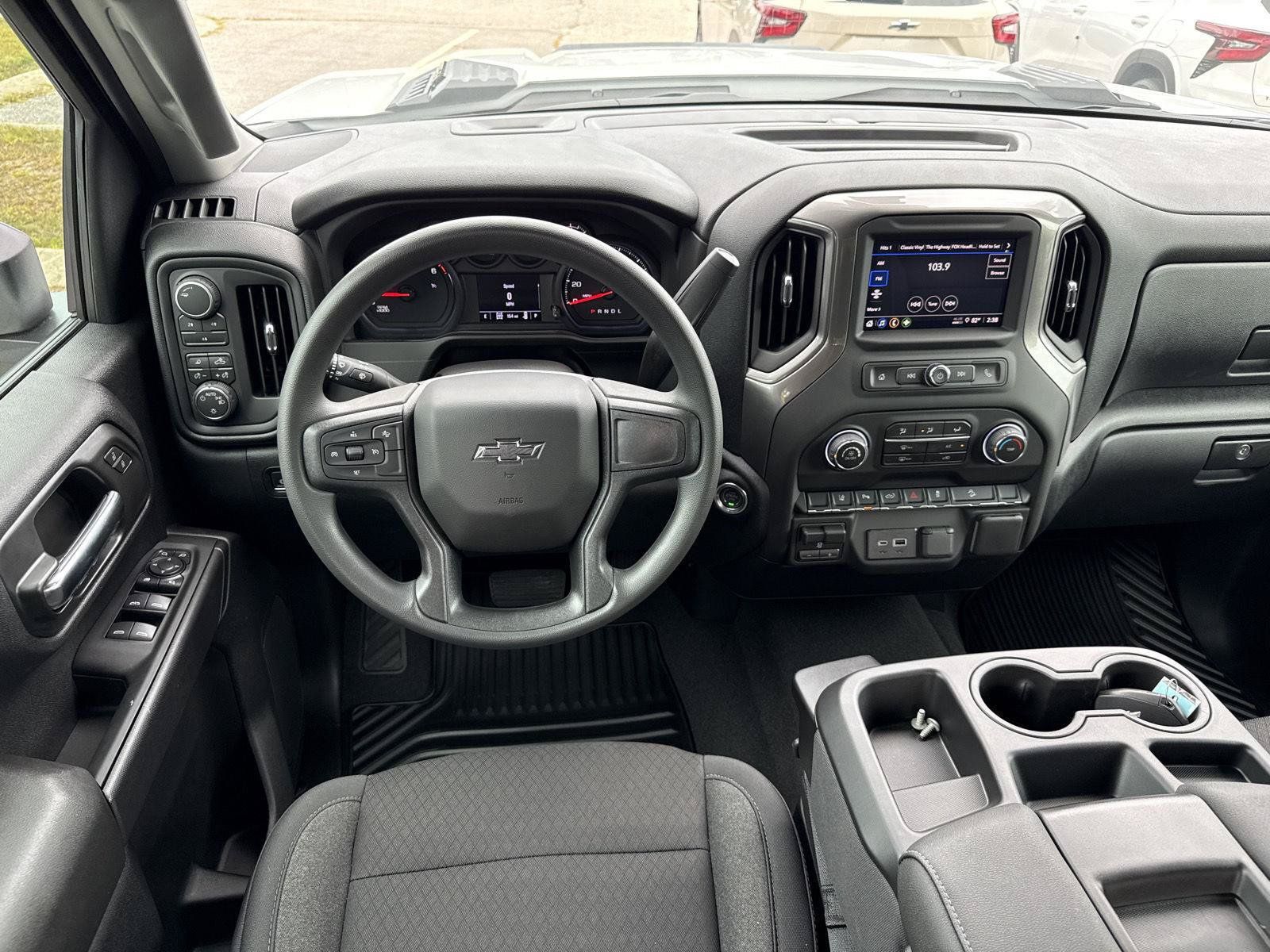 New 2026 Chevrolet Silverado 2500 Custom w/ Custom Value Package AWD/4WD image 20