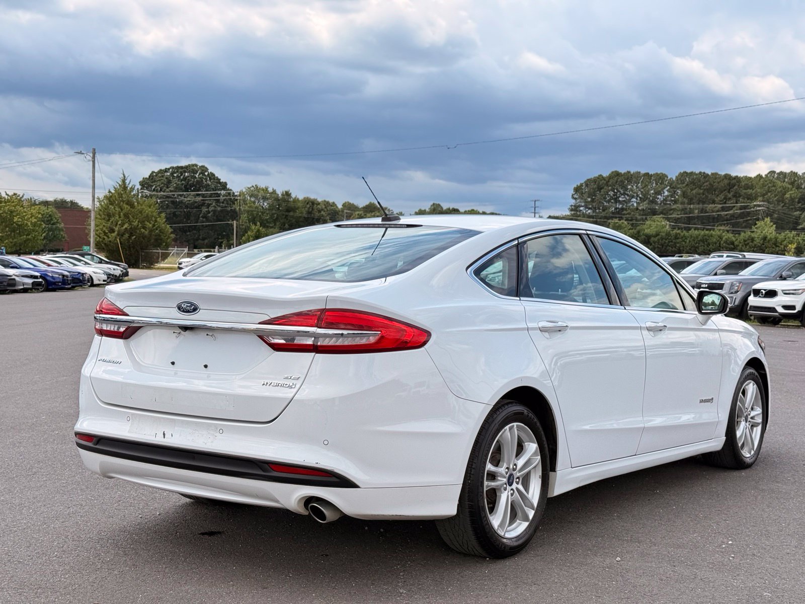 Used 2018 Ford Fusion SE w/ Equipment Group 602A FWD image 8