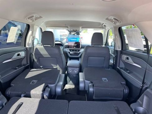 New 2026 Ford Explorer Active w/ Active Comfort Package AWD/4WD image 56