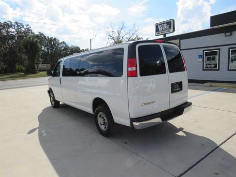 Used 2024 Chevrolet Express 3500 LS w/ Chrome Appearance Package RWD image 12
