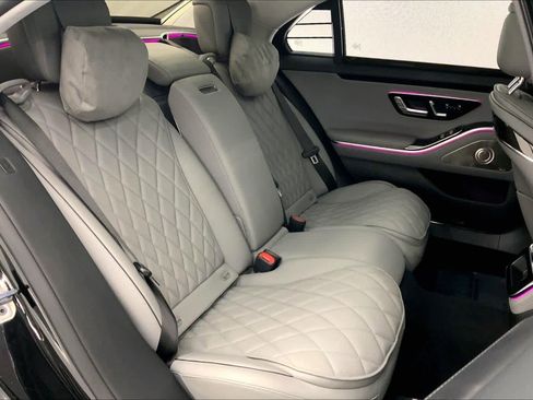 Used 2023 Mercedes-Benz S 580 4MATIC Sedan image 13