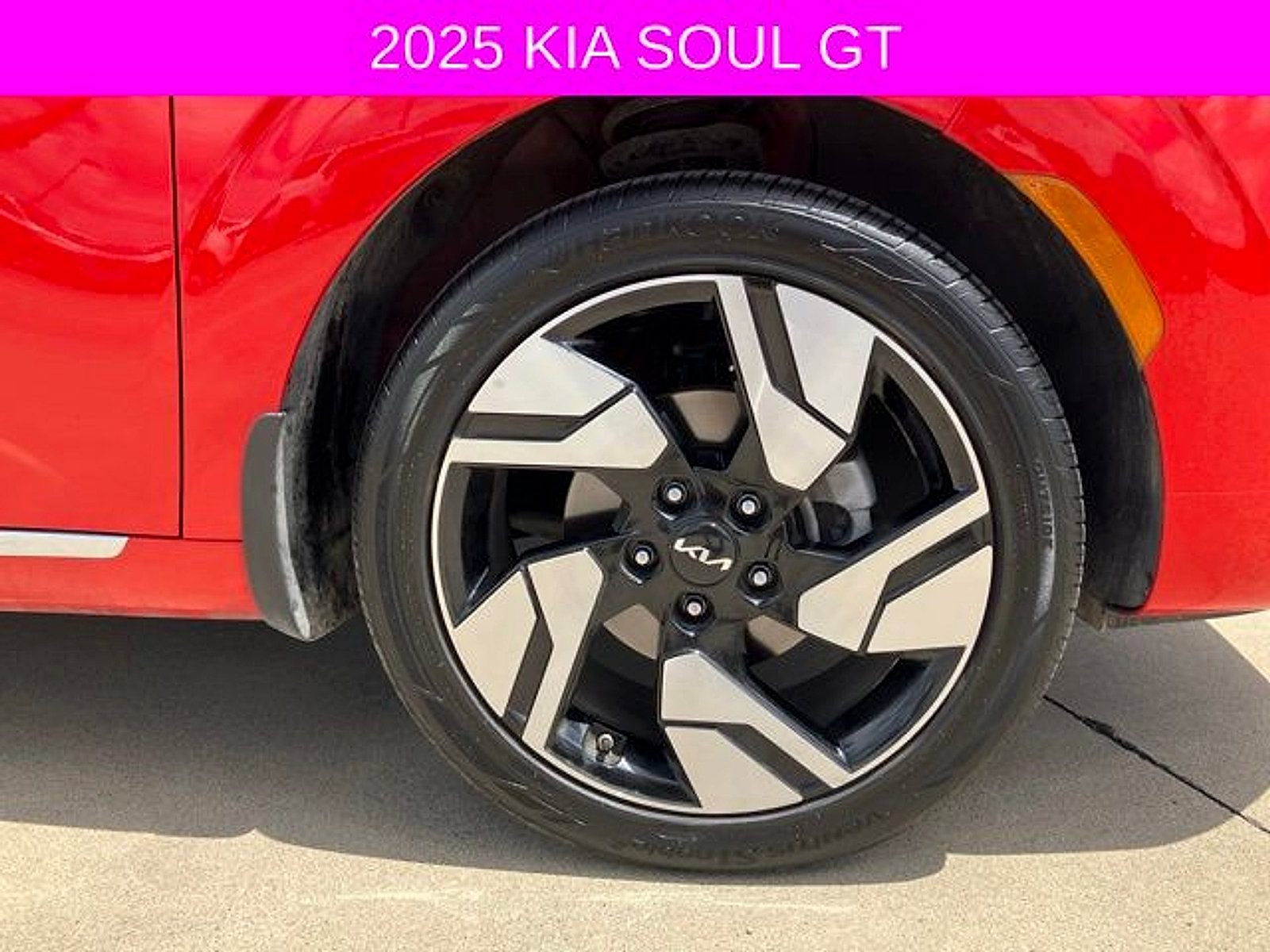 Used 2025 Kia Soul GT-Line w/ GT-Line Technology Package FWD image 10