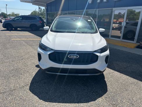 Used 2024 Ford Escape Active w/ Tech Pack #2 image 2