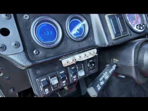 Used 1997 HUMMER H1 4-Door Wagon AWD/4WD image 10