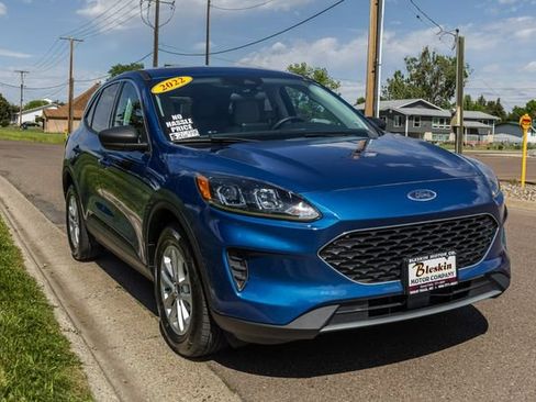 Used 2022 Ford Escape SE AWD/4WD image 3