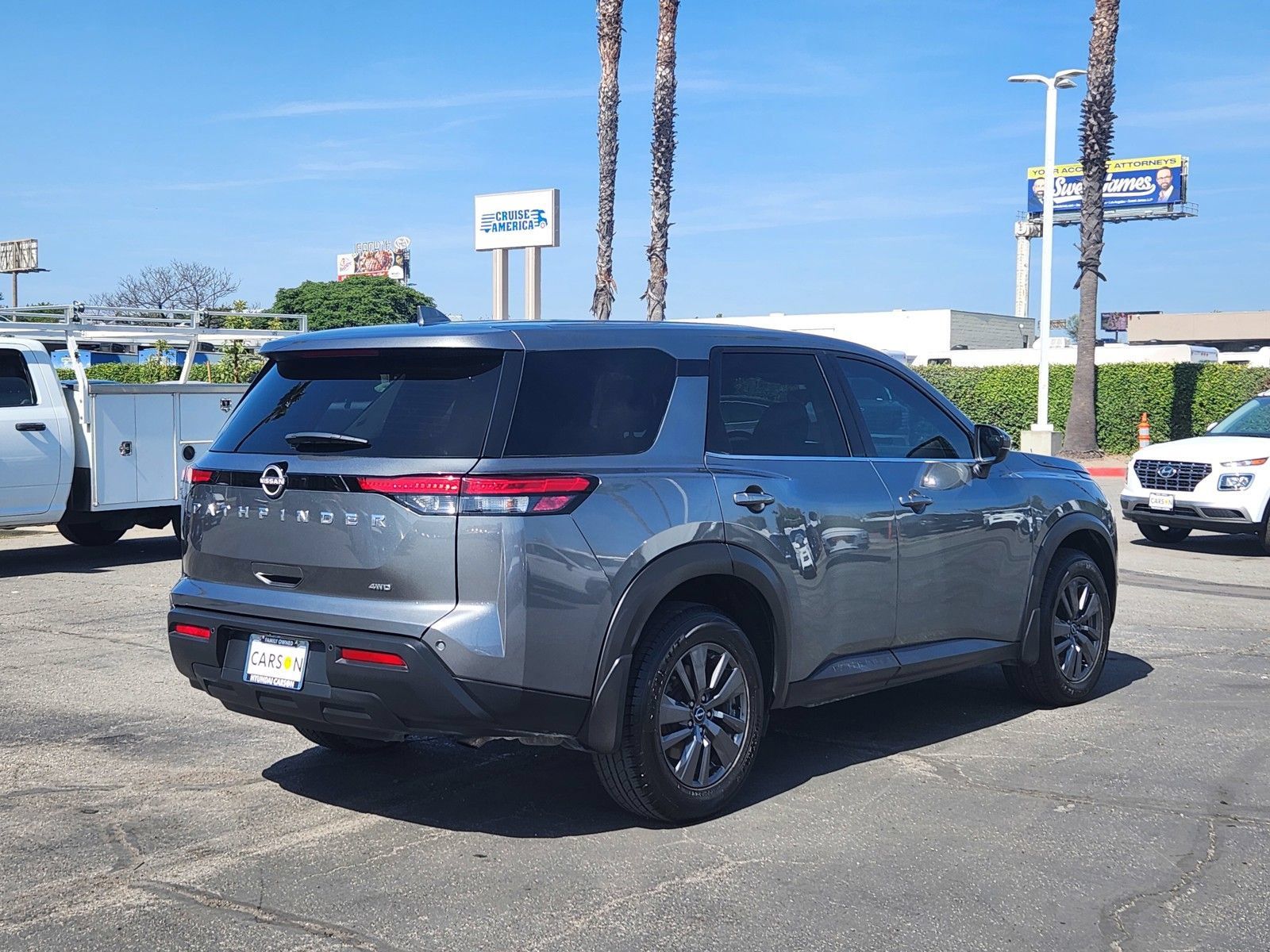 Used 2022 Nissan Pathfinder S AWD/4WD image 7