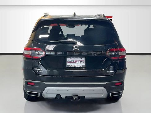 Used 2023 Honda Pilot Elite image 6