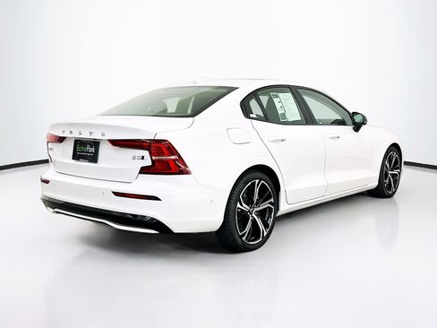 Used 2023 Volvo S60 B5 Plus w/ Protection Package Premier AWD/4WD image 9
