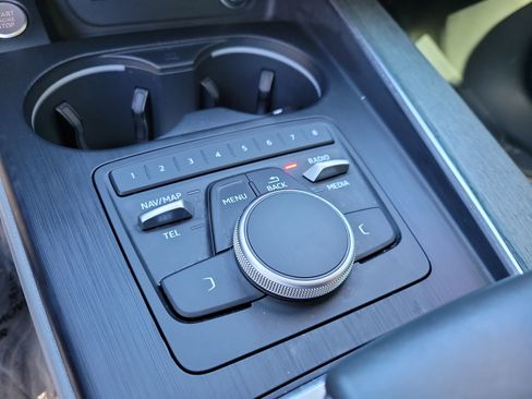 Used 2019 Audi A4 2.0T Premium image 26