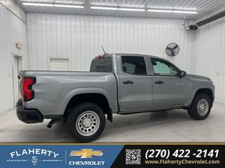 Used 2023 Chevrolet Colorado W/T video 2
