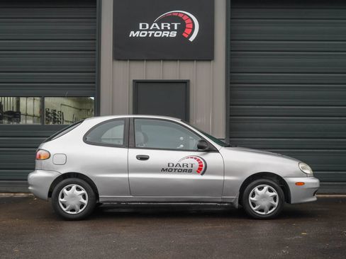 Used 2001 Daewoo Lanos S FWD image 8