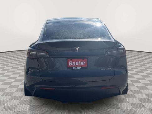 Used 2024 Tesla Model Y Long Range AWD/4WD image 8