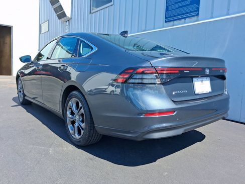 Used 2023 Honda Accord EX image 3
