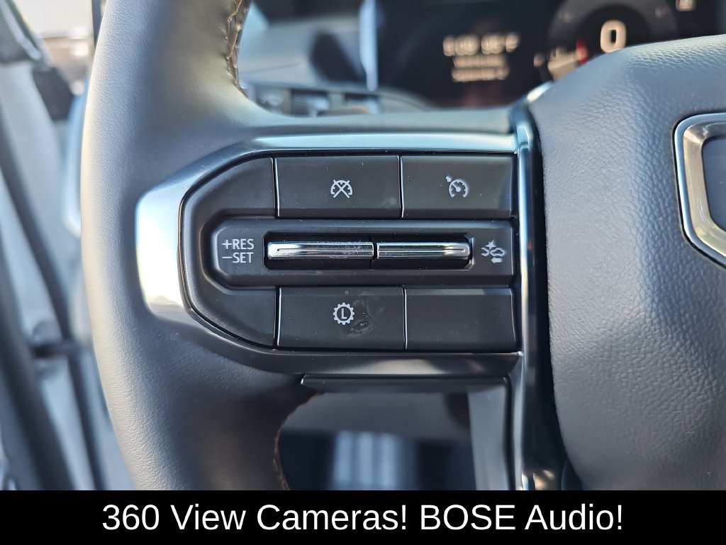 Used 2026 GMC Acadia AT4 w/ Luxury Package AWD/4WD image 11