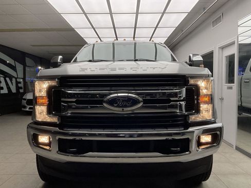 Used 2019 Ford F250 XLT w/ XLT Value Package image 2