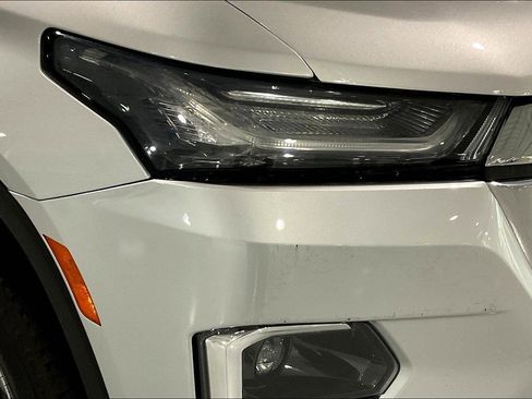 Used 2022 Chevrolet Traverse LS FWD image 32