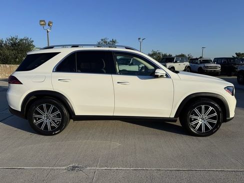 Used 2024 Mercedes-Benz GLE 450 4MATIC image 4