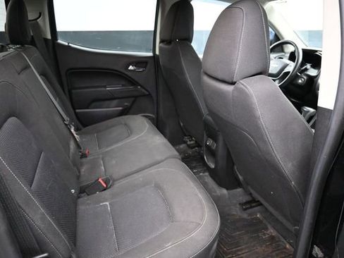 Used 2020 Chevrolet Colorado LT w/ Safety Package AWD/4WD image 16