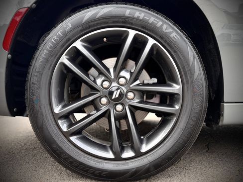 Used 2019 Dodge Charger SXT w/ Plus Group AWD/4WD image 17