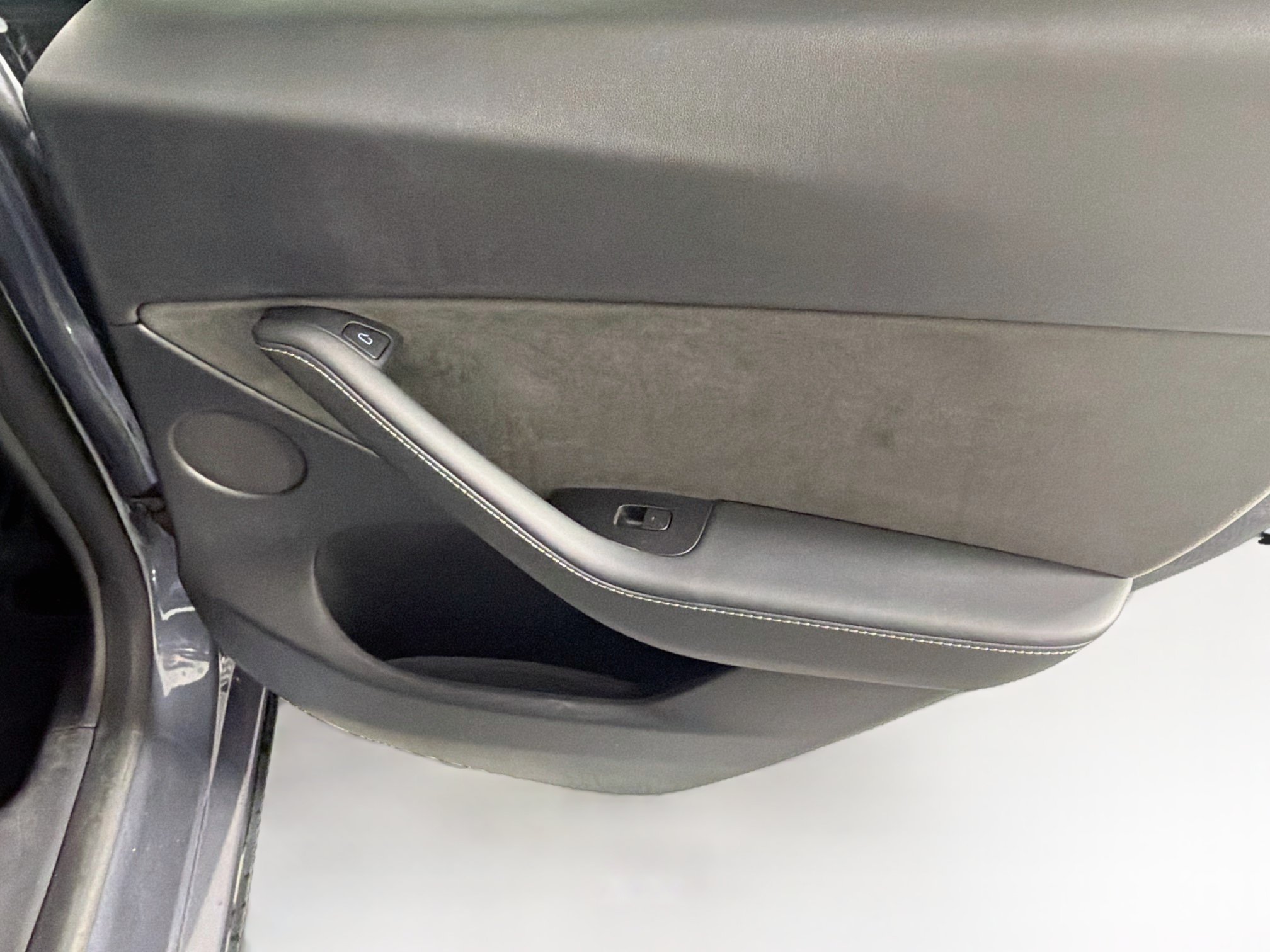 Used 2022 Tesla Model Y Performance AWD/4WD image 28