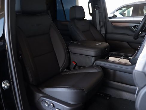 New 2026 GMC Yukon Denali image 38