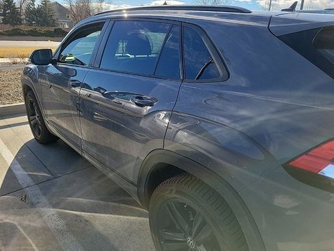 Used 2022 Volkswagen Atlas Cross Sport SEL R-Line image 7