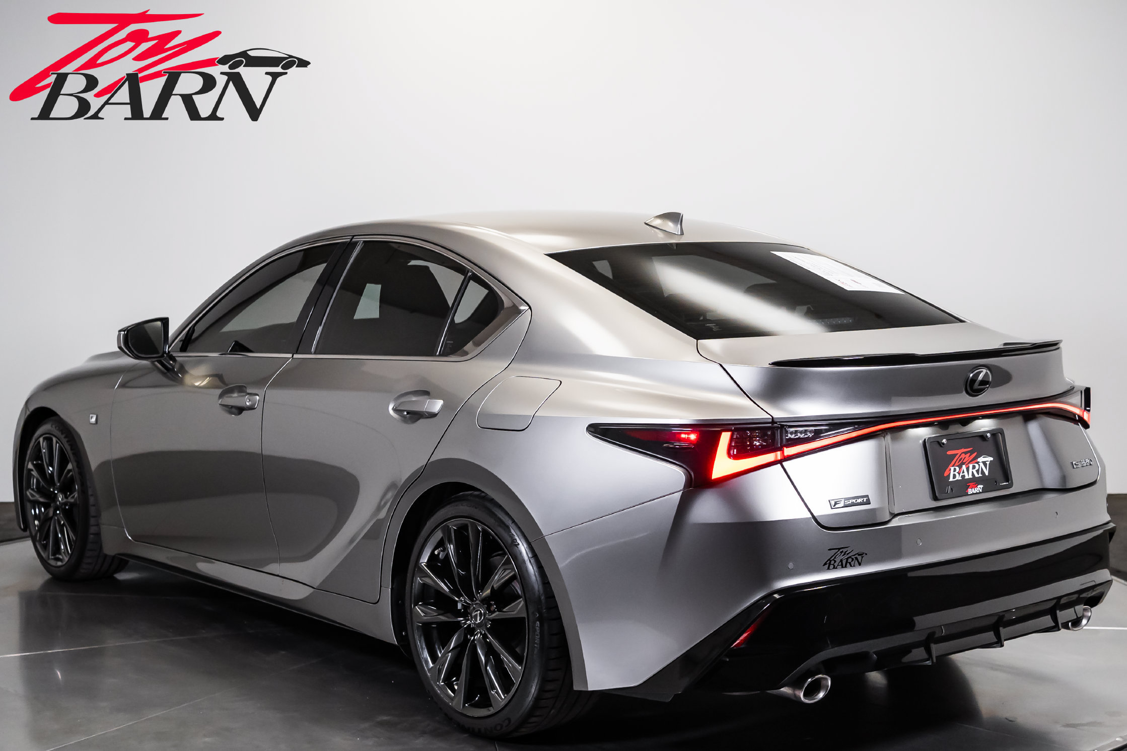 Used 2021 Lexus IS 350 F Sport RWD image 3