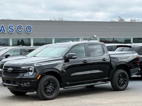 Used 2025 Ford Ranger Lariat w/ Black Appearance Package image 33