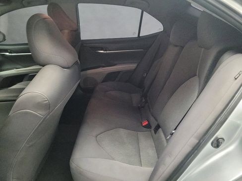 Used 2022 Toyota Camry LE w/ Carpet Mat Package (TMS) FWD image 18