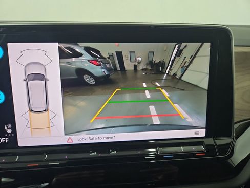 New 2026 Volkswagen Atlas SE image 19