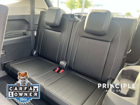Certified 2023 Volkswagen Tiguan SE FWD image 29