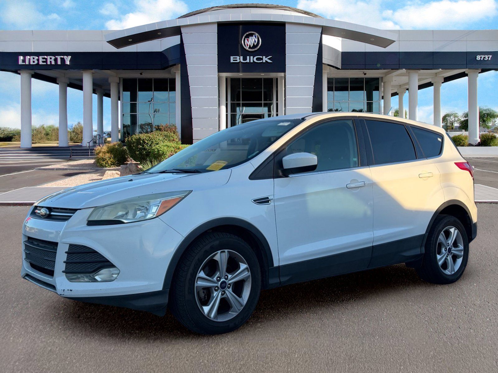 Used 2016 Ford Escape SE FWD image 4