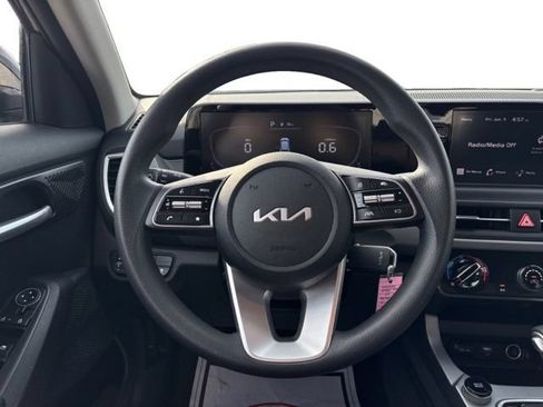 Certified 2024 Kia Seltos LX AWD/4WD image 15