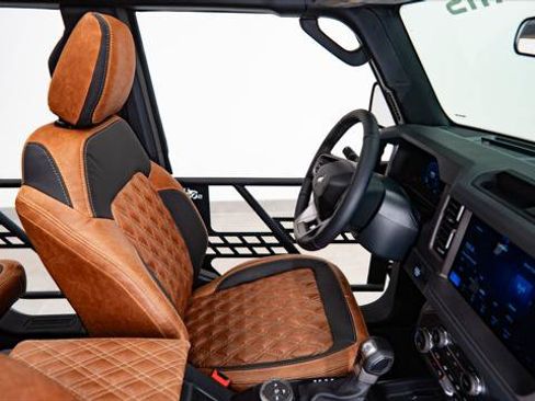 Used 2025 Ford Bronco 4-Door AWD/4WD image 39