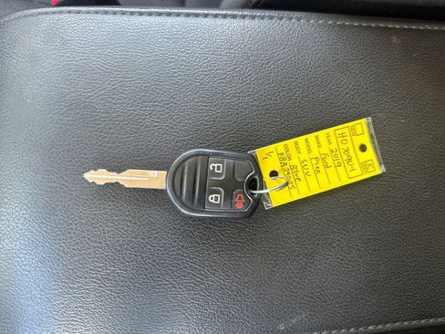 Used 2019 Ford Flex SE FWD image 18