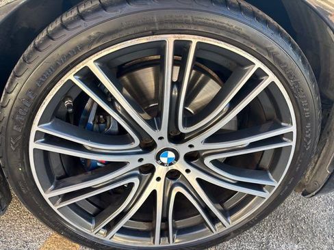 Used 2019 BMW M550i xDrive w/ Premium Package 2 image 8