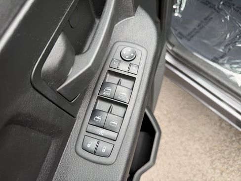 Used 2021 RAM 1500 Tradesman w/ Chrome Plus Package image 13