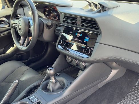 Certified 2024 Nissan Z Performance w/ Floor Mat Package image 9