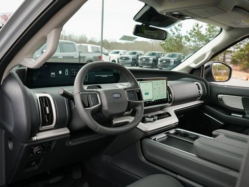 New 2026 Ford Expedition Max Active AWD/4WD image 13