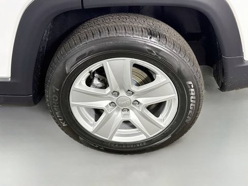 Used 2022 Jeep Compass Latitude w/ Convenience Group AWD/4WD image 32